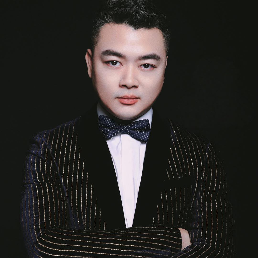DR. LEE JUN HAU	